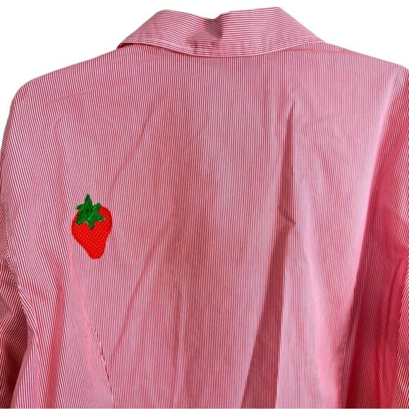 Isaac's Designs Women's Button Down Shirt Strawberry Appliquéd Size XL - Picture 7 of 10